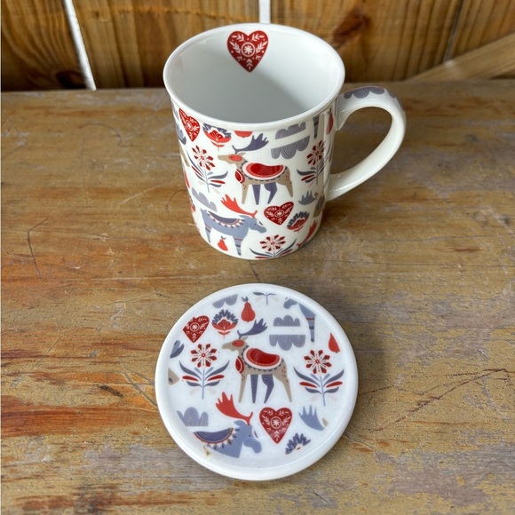 Cha Cult Hamburg Porcelain Tea Cup & Lid with Moose Hearts & Flowers Size 9oz - Picture 4 of 11